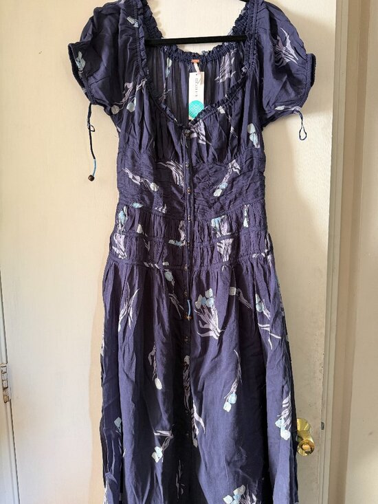 Free People Dresses & Skirts - Free People Complete Me Midi Dress